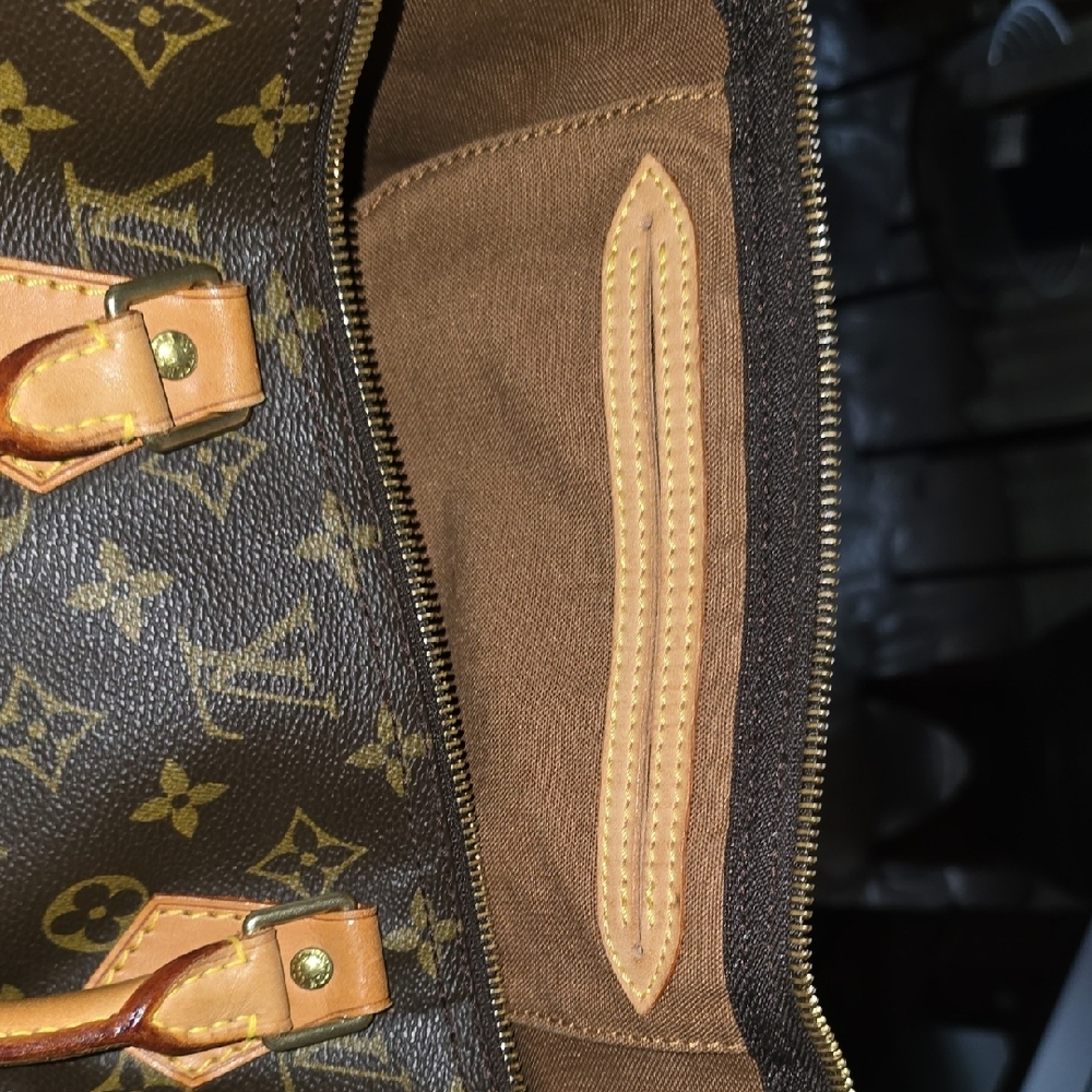 Louis Vuitton Monogram Canvas Speedy 40 - Picture 5 of 17